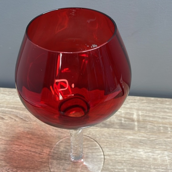 Elegant Red Glass Goblet Candle Holder - Picture 2 of 8